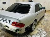 Mercedes-Benz E 200 1997 годаүшін2 300 000 тг. в Атырау – фото 3