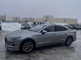 Hyundai Sonata 2022 годаүшін11 500 000 тг. в Астана – фото 4