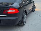 Skoda Superb 2012 года за 4 700 000 тг. в Актобе – фото 5