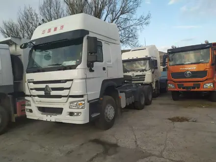 Foton  Седельный тягач мощности 380-420 л. С. Колесная формула 4*2 и 6*4 2020 года в Тараз – фото 5