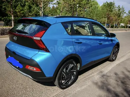 Hyundai Bayon 2022 года за 8 100 000 тг. в Астана – фото 2