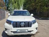 Toyota Land Cruiser Prado 2022 года за 32 800 000 тг. в Алматы