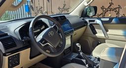 Toyota Land Cruiser Prado 2022 года за 29 400 000 тг. в Алматы – фото 4