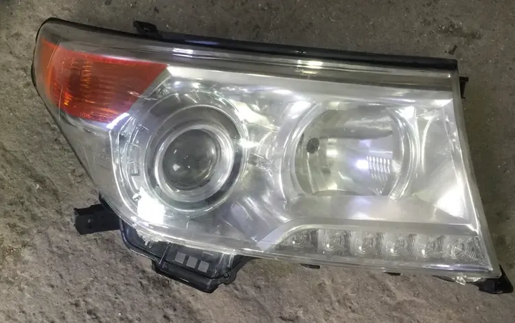 Фара на Land Cruiser 200 правая сторона рестайлинг дубликат за 15 000 тг. в Алматы