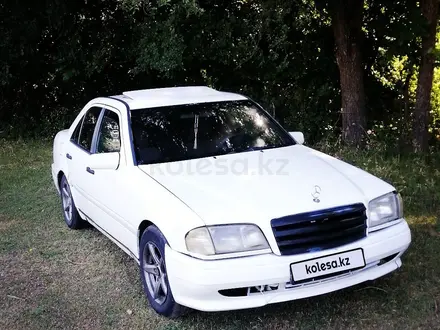 Mercedes-Benz C 180 1995 года за 1 000 000 тг. в Алматы