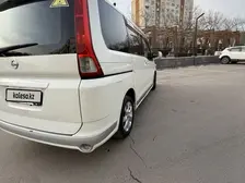 Nissan Serena, 2008
