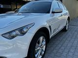Infiniti QX70 2014 годаүшін12 500 000 тг. в Актобе – фото 2