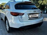 Infiniti QX70 2014 годаүшін12 500 000 тг. в Актобе – фото 3