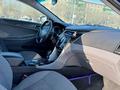 Hyundai Sonata 2011 года за 4 000 000 тг. в Атырау – фото 2