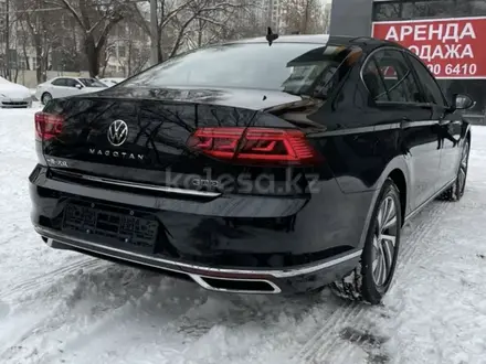 Volkswagen Passat 2022 года за 17 000 000 тг. в Алматы – фото 2