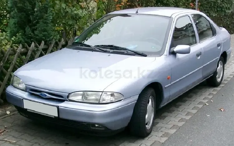 Стекло фары фонари FORD Mondeo за 6 000 тг. в Актобе