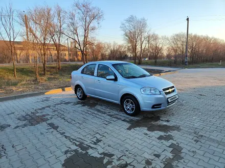 Chevrolet Aveo 2012 года за 3 000 000 тг. в Уральск – фото 2