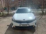 Kia Rio 2021 года за 8 200 000 тг. в Актобе