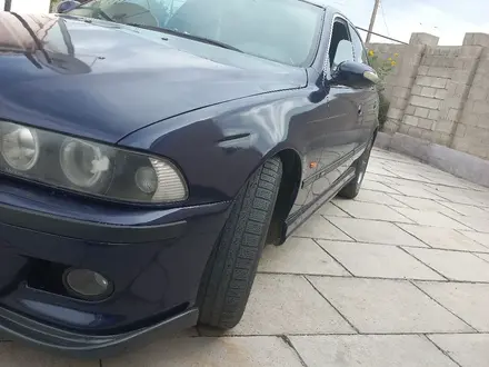 BMW 528 1998 года за 4 100 000 тг. в Тараз – фото 16