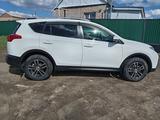 Toyota RAV4 2013 года за 8 000 000 тг. в Актобе – фото 2