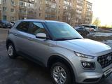Hyundai Venue 2021 года за 9 200 000 тг. в Астана – фото 2