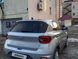 Hyundai Venue 2021 года за 9 200 000 тг. в Астана – фото 3