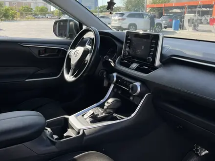 Toyota RAV4 2020 года за 15 000 000 тг. в Актау – фото 11