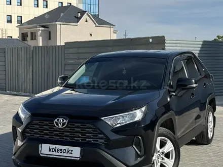 Toyota RAV4 2020 года за 15 000 000 тг. в Актау