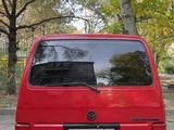 Volkswagen Caravelle 1997 годаүшін4 500 000 тг. в Шу – фото 2