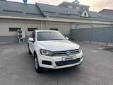 Volkswagen Touareg 2010 года за 9 500 000 тг. в Шымкент