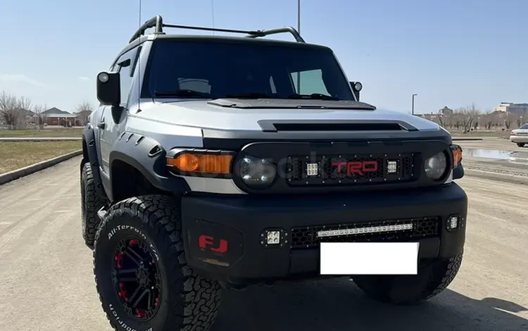 Toyota FJ Cruiser 2007 годаүшін12 500 000 тг. в Актобе