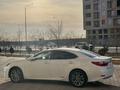 Lexus ES 300h 2014 годаfor9 300 000 тг. в Атырау – фото 4