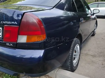 Mitsubishi Carisma 1996 года за 1 500 000 тг. в Алматы – фото 3