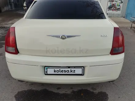 Chrysler 300C 2007 года за 5 500 000 тг. в Тараз – фото 9