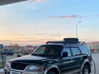 Mitsubishi Montero Sport