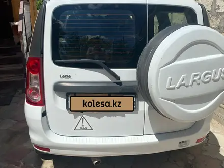 ВАЗ (Lada) Largus 2014 года за 4 000 000 тг. в Атырау – фото 2
