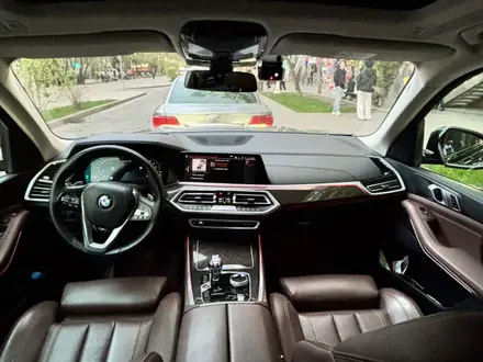 BMW X5 2022 года за 38 000 000 тг. в Алматы – фото 3