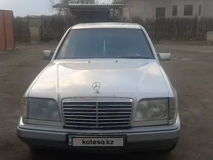 Mercedes-Benz E 200 1994 года за 1 800 000 тг. в Шиели – фото 3