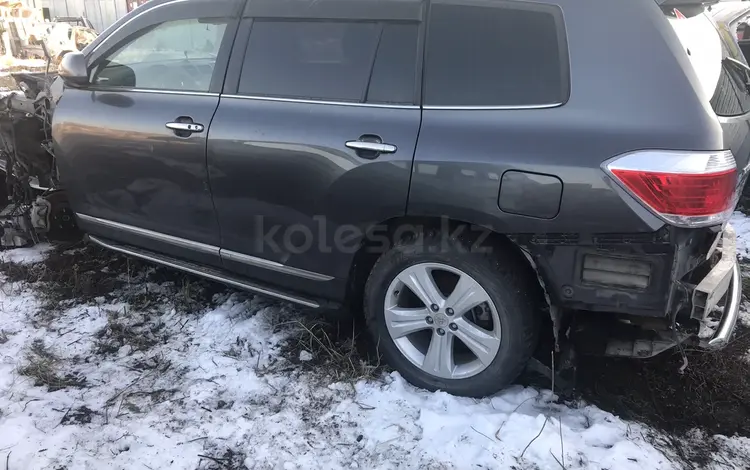Toyota Highlander 2012 года за 555 000 тг. в Костанай