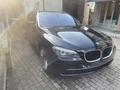 BMW 750 2009 года за 5 500 000 тг. в Алматы – фото 2