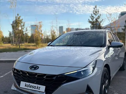 Hyundai Elantra 2023 года за 7 900 000 тг. в Астана