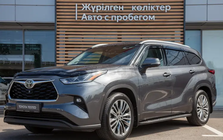 Toyota Highlander Luxe 2020 года за 23 500 000 тг. в Алматы