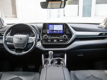 Toyota Highlander Luxe 2020 года за 23 500 000 тг. в Алматы – фото 12