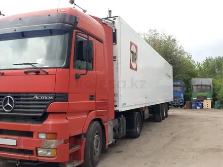 Mercedes-Benz  Actros 2001 года за 15 500 000 тг. в Алматы – фото 3