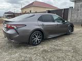 Toyota Camry 2021 года за 14 500 000 тг. в Кызылорда – фото 5