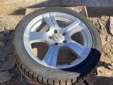 Диски с покрышкой R17 за 160 000 тг. в Атырау – фото 2