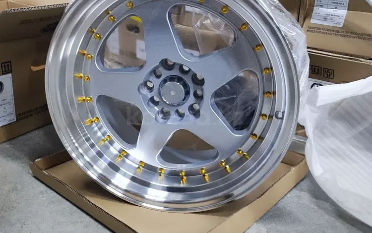 Rotiform ROC R17 9J ET20 5x114, 3 73, 1 Серебро за 280 000 тг. в Алматы