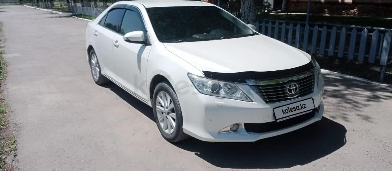 Toyota Camry 2012 г.