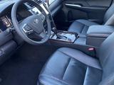 Toyota Camry 2017 года за 13 600 000 тг. в Байконыр – фото 3