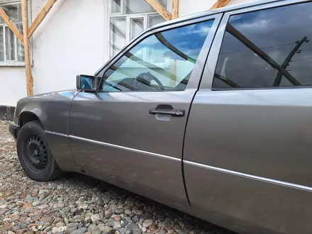 Mercedes-Benz E 230 1990 года за 850 000 тг. в Тараз – фото 5