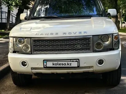 Land Rover Range Rover 2004 года за 3 200 000 тг. в Алматы – фото 2