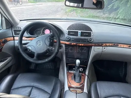 Mercedes-Benz E 320 2004 года за 3 700 000 тг. в Алматы – фото 2