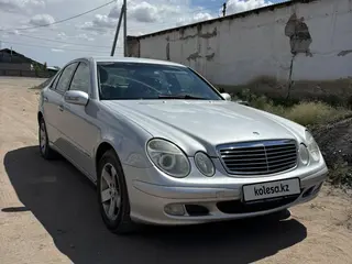 Mercedes-Benz E 240