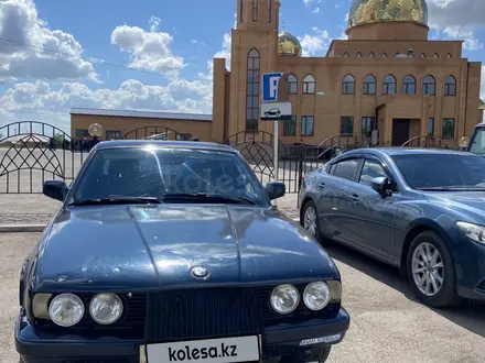 BMW 525 1991 года за 1 300 000 тг. в Жанаарка – фото 3