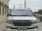 Toyota Land Cruiser 2017 года за 34 000 000 тг. в Актобе